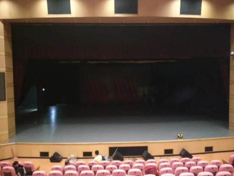 廈門青少年宮舞臺(tái)地膠案例展示