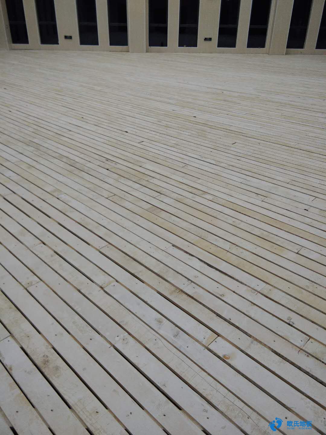 沈陽體育館運動木地板翻新維護，歐氏運動木地板