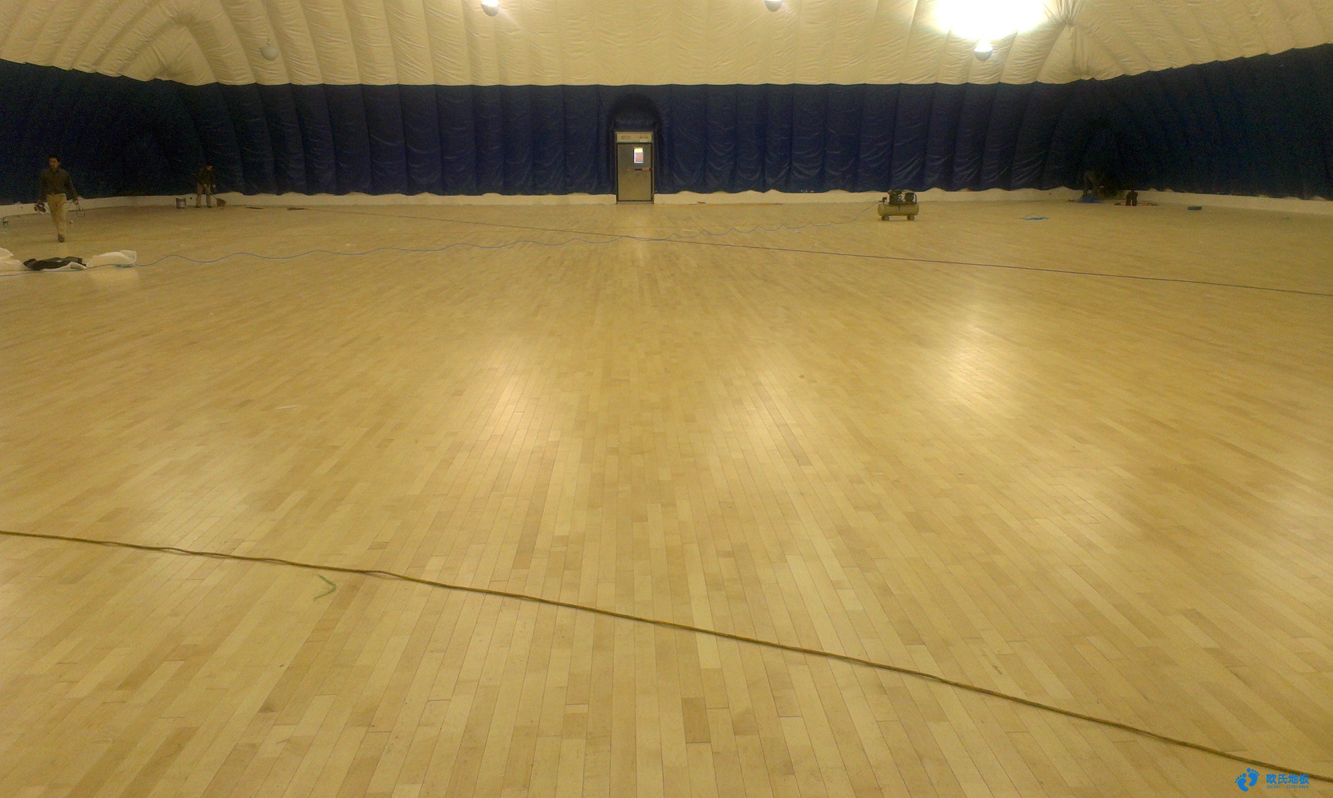 六盤(pán)水籃球運(yùn)動(dòng)地板安裝 體育館實(shí)木地板