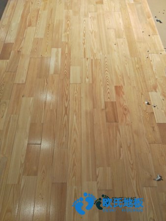 學(xué)校運(yùn)動(dòng)場(chǎng)館木地板施工方案