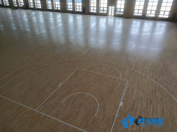 雙龍骨籃球場地板保養(yǎng)知識(shí)