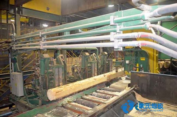 質(zhì)量好運(yùn)動(dòng)場(chǎng)館木地板施工方案