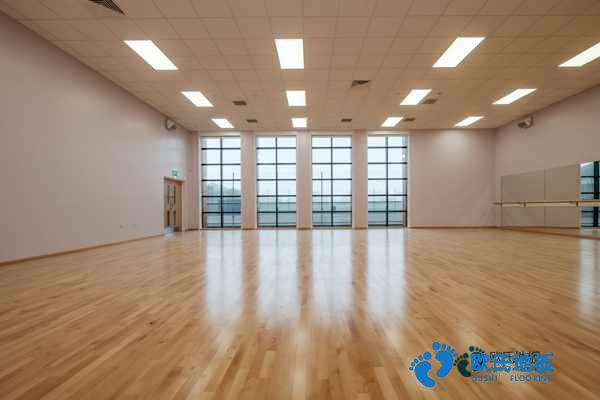 學(xué)校體育場地地板施工團隊