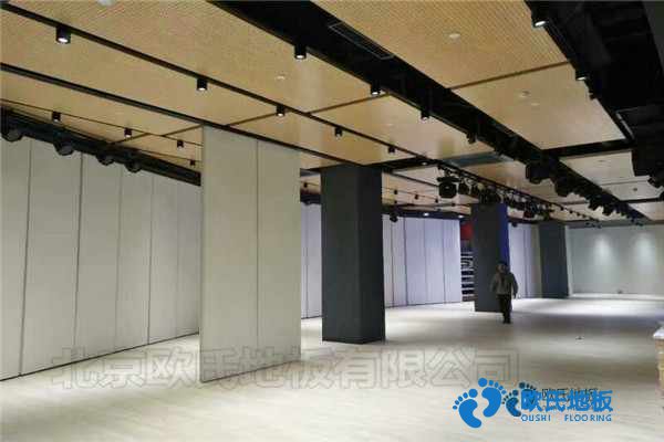 學(xué)?；@球場地地板標(biāo)準(zhǔn)