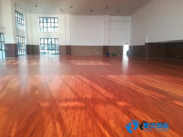 哪有運(yùn)動(dòng)場(chǎng)館木地板十大品牌