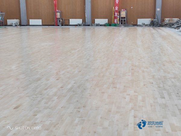 籃球場(chǎng)地木地板哪里買(mǎi)便宜3