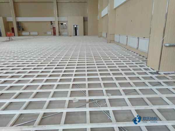 體育場木地板價(jià)格多少2