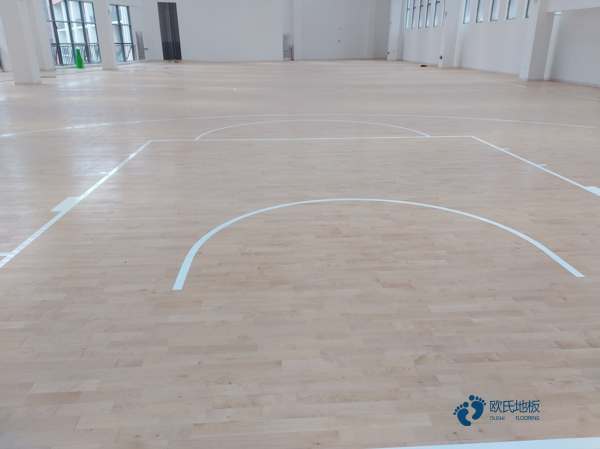 體育場木地板價(jià)格多少1