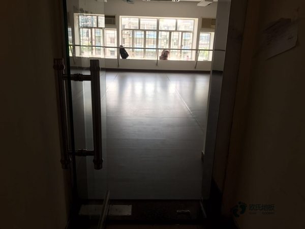 籃球館木地板哪個(gè)牌子較好3