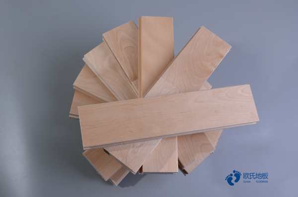 學(xué)校運動場地木地板3