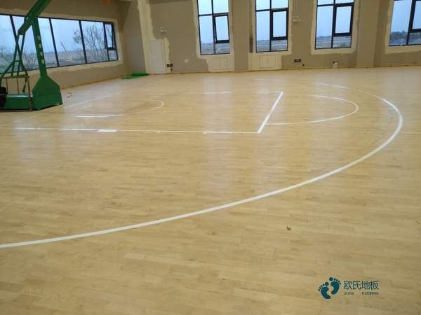 體育運(yùn)動木地板價格便宜3