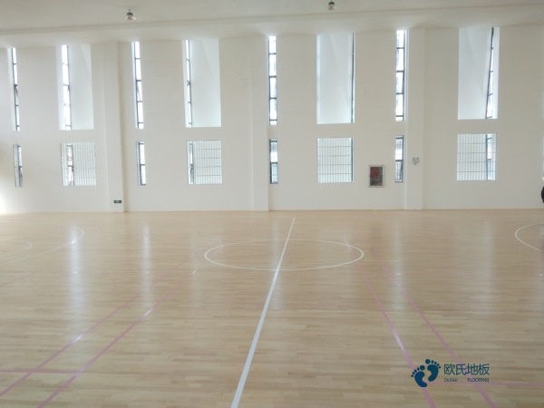普通運(yùn)動(dòng)木地板十大排行1