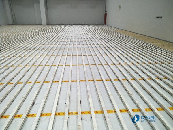 楓木運(yùn)動體育木地板排名3