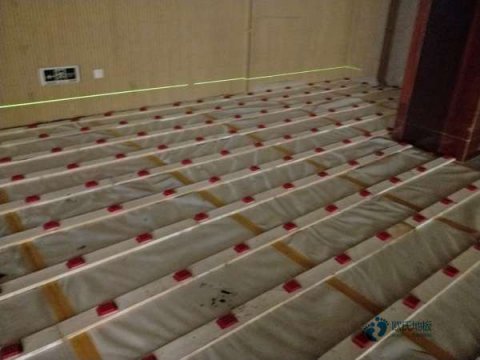 單龍骨運動場地木地板維護保養(yǎng)