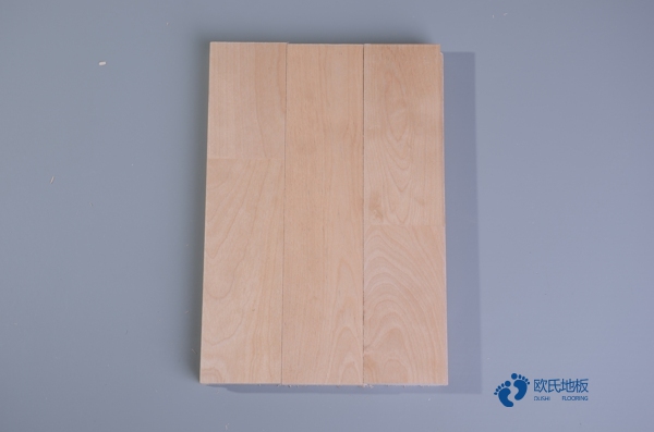 雙龍骨體育運(yùn)動木地板如何保養(yǎng)1