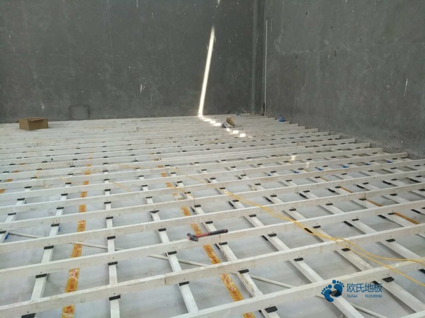 中學(xué)運(yùn)動(dòng)場館地板施工步驟1