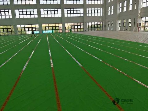 小學(xué)體育運(yùn)動木地板施工步驟