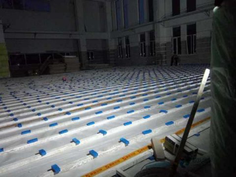 國產(chǎn)運(yùn)動體育地板施工