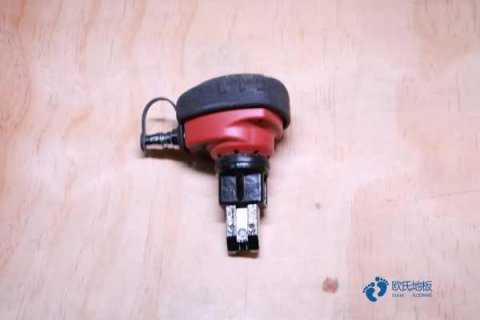 購買籃球運(yùn)動木地板哪個(gè)牌子環(huán)保