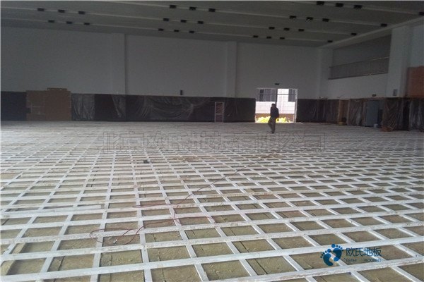 定制運(yùn)動(dòng)場地木地板十大品牌3