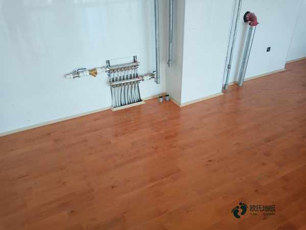 單龍骨運(yùn)動(dòng)館木地板保養(yǎng)知識2
