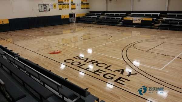 學(xué)?；@球場(chǎng)木地板承載力3