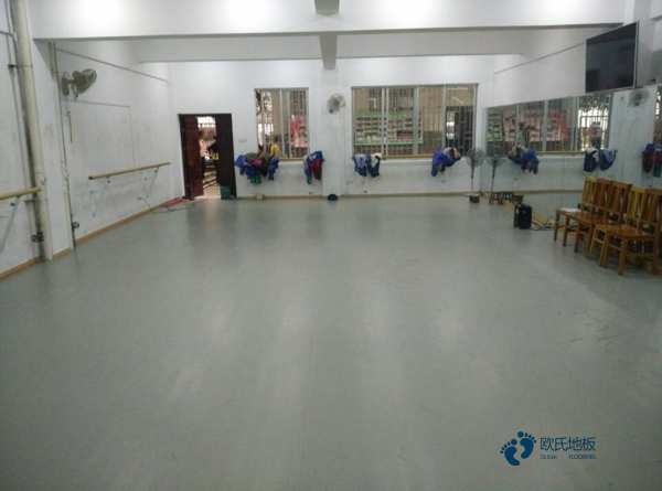 25厚運(yùn)動場地地板哪種牌子好3