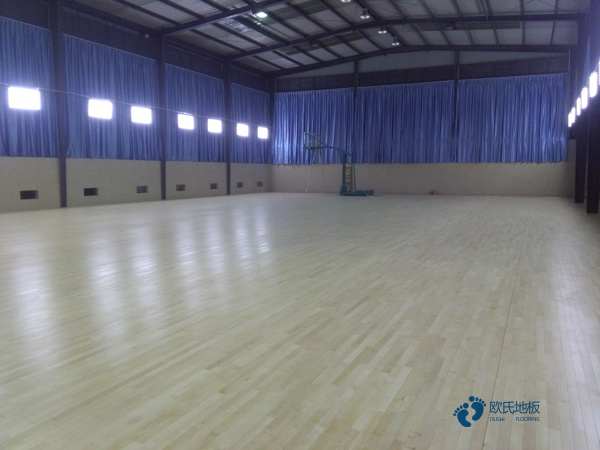 國標(biāo)運(yùn)動型木地板施工流程1