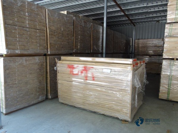 學?；@球場木地板沖擊測試3